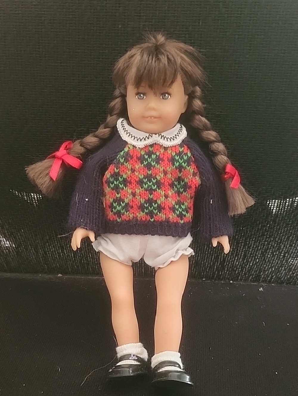 Vintage-style Mini Molly, From American Girl: The  Courtney Collection.